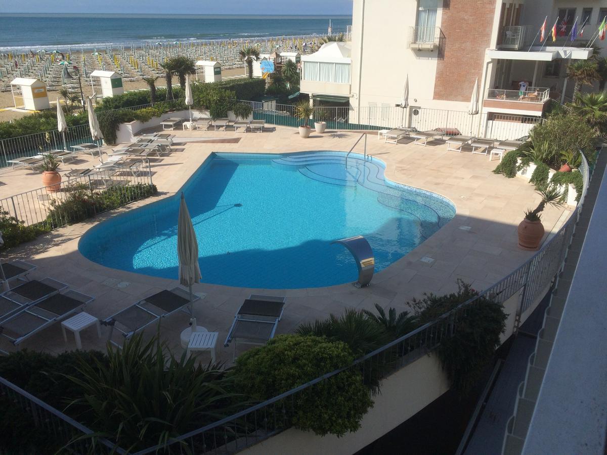 Hotel Tritone Caorle Exteriér fotografie