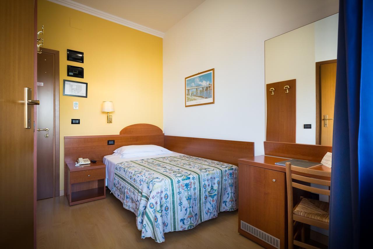 Hotel Tritone Caorle Exteriér fotografie
