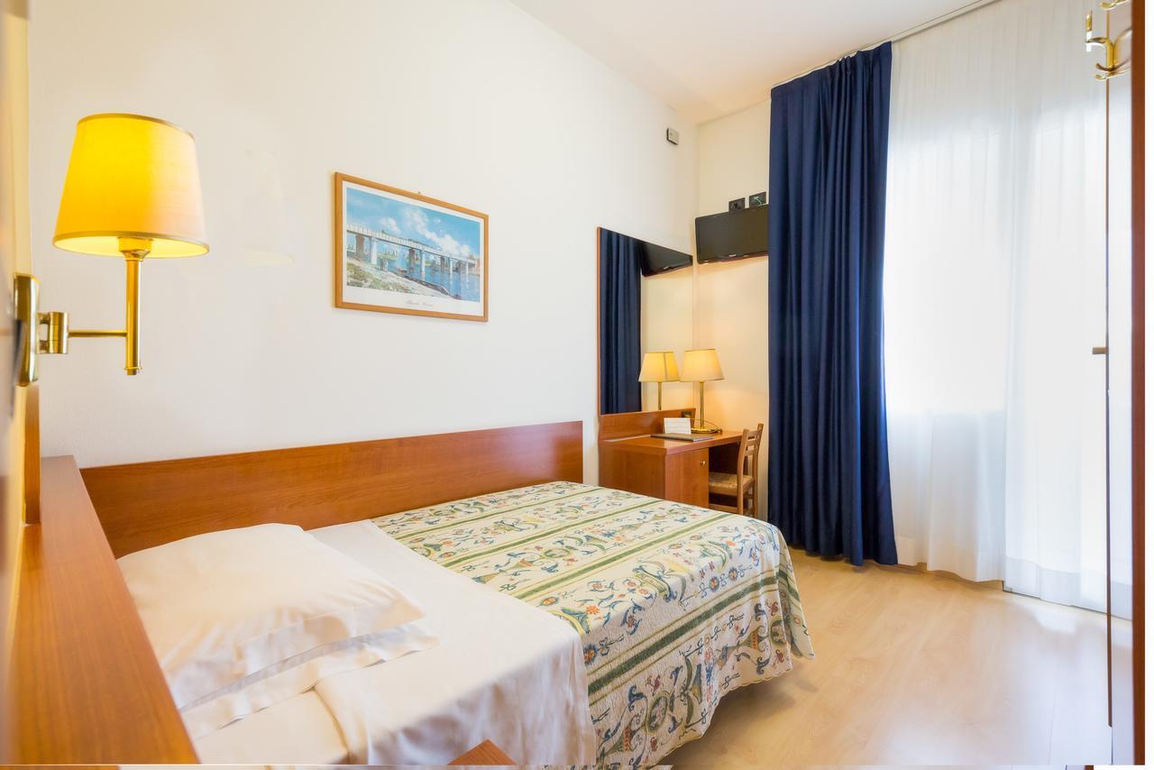 Hotel Tritone Caorle Exteriér fotografie